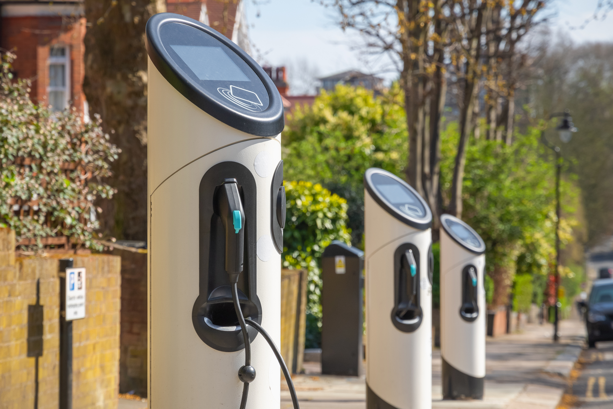 The Top Electric Vehicle Stocks Accelerating to Higher Highs