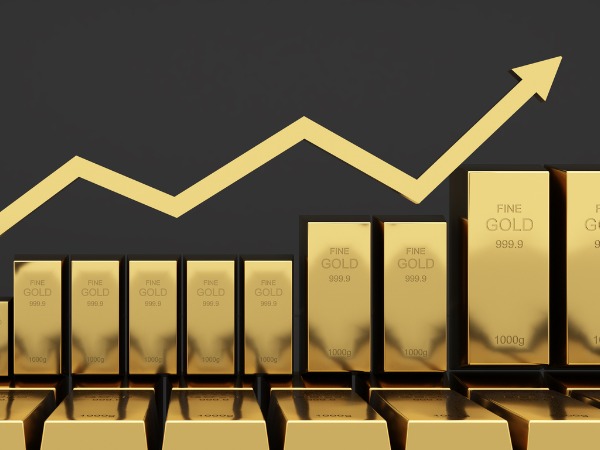 Stock Market Update: Investors Moving to Gold