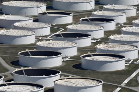 Oil drops for third straight session on weak European economic data