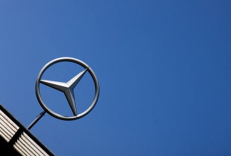 Mercedes launches ‘dialogue partner’ voice assistant