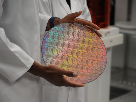 US officials face tough choices for subsidizing AI chip manufacturing