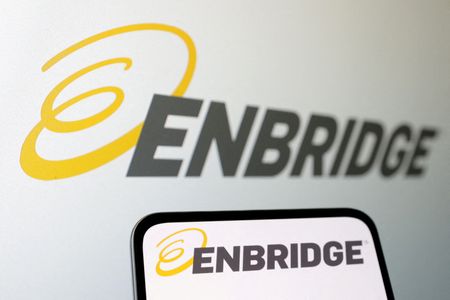 Enbridge to invest about $500 million in pipeline assets