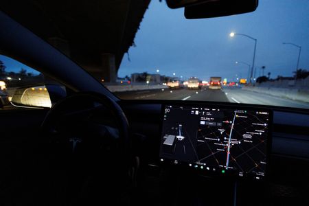 Tesla, rivals get low marks for automated-driving technology